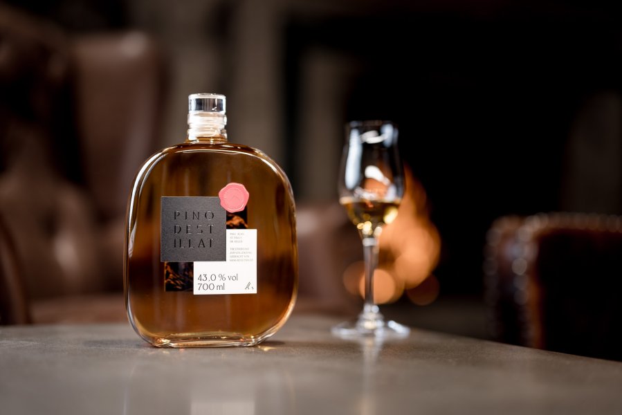 PINO 3000 Edeldestillat